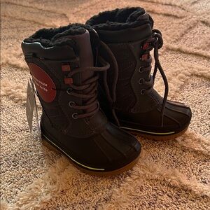 Brand new SwissTech snow boots toddler size 8 waterproof black unisex